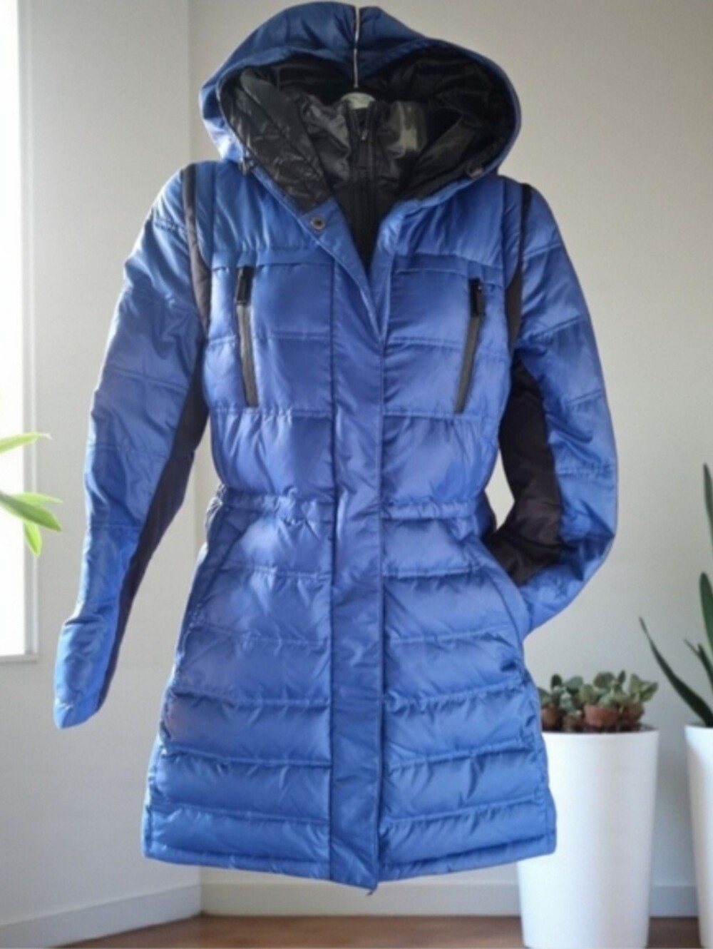 BCBGeneration Royal Blue Quilted Hooded Puffer Coat Size M